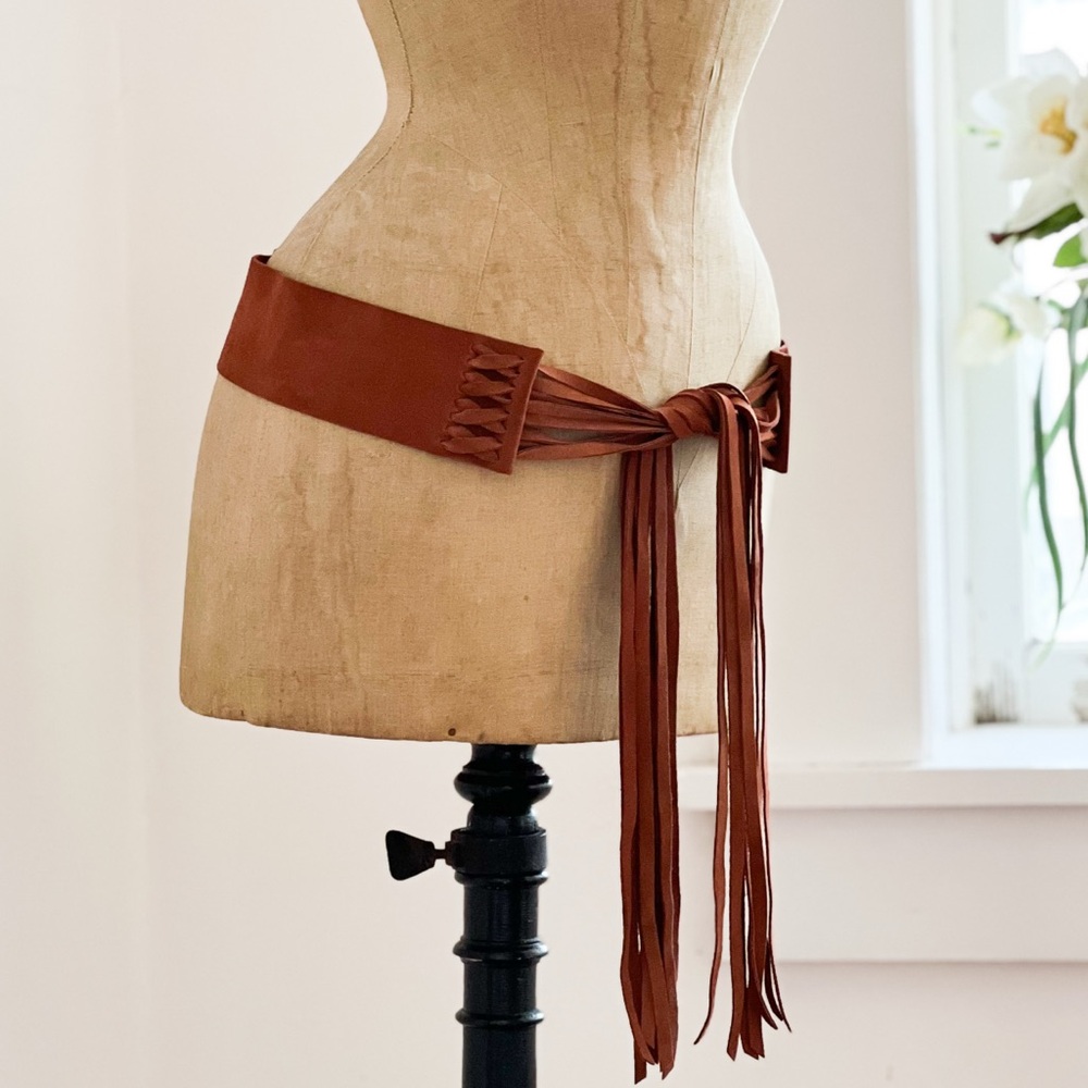 Elegantly Waisted Brown Suede Fringe Belt Size Medium